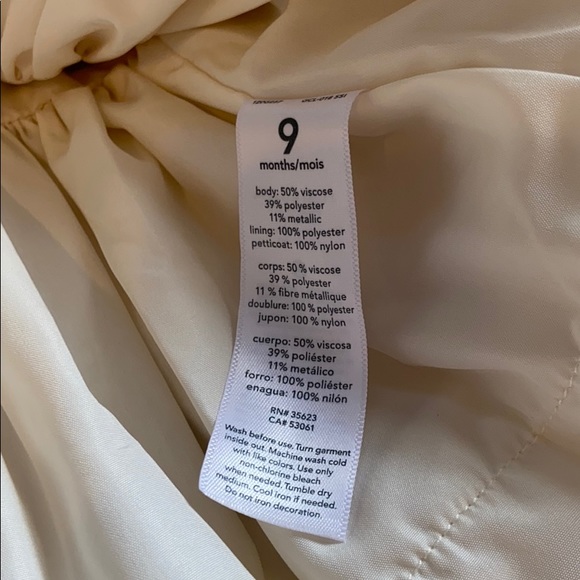 Beautiful Carter Dress with Bow 9 Months - Picture 3 of 5